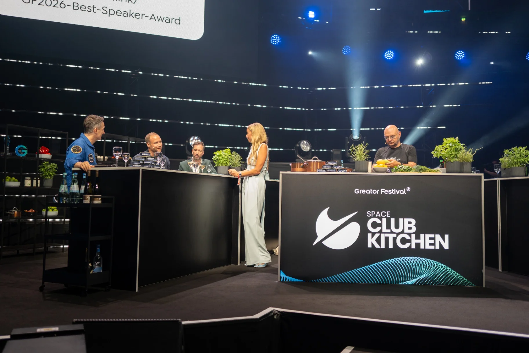 Panel am Küchentresen mit Einblendung Best Speaker Award